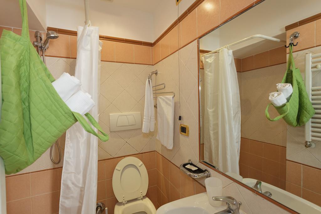Nicetomeetyou Rome Room photo