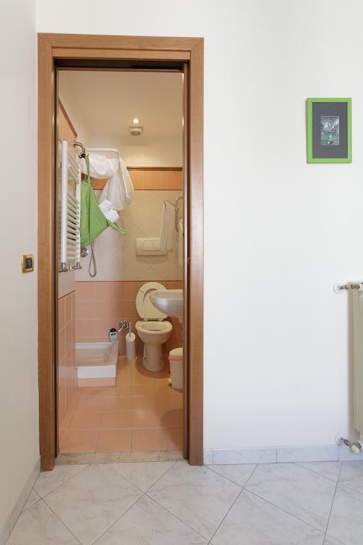 Nicetomeetyou Rome Room photo